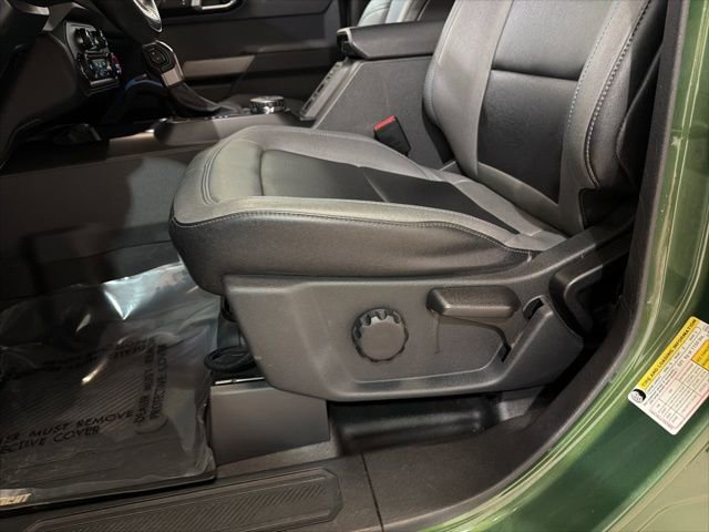 Used 2023 Ford Bronco Black Diamond AWD/4WD image 10