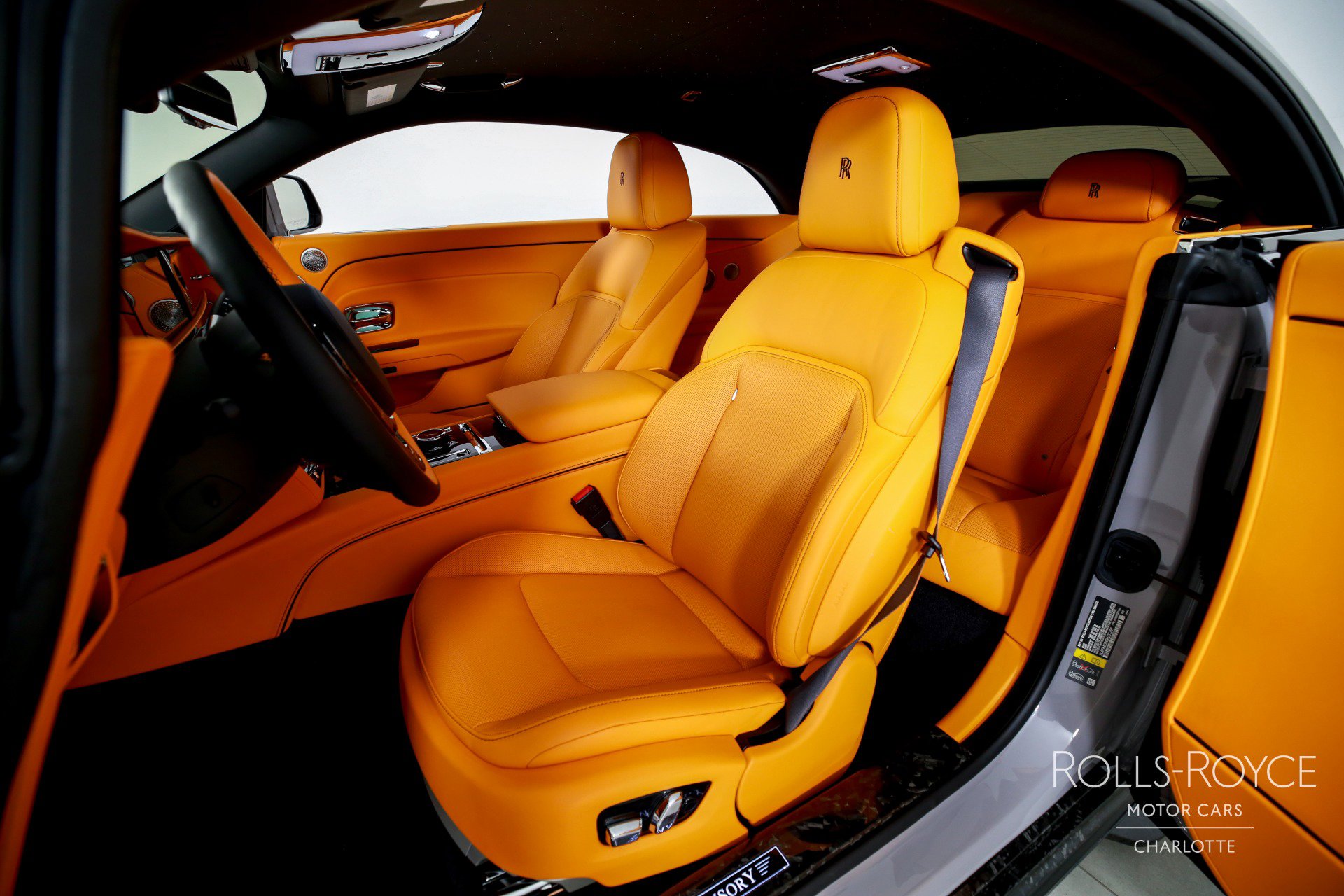 Used 2025 Rolls-Royce Spectre Black Badge w/ Spectre Enhancement Package image 13