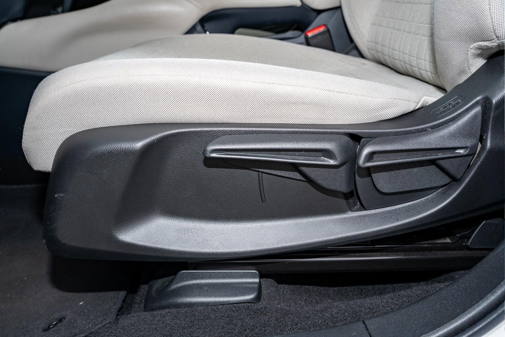 Used 2023 Honda HR-V LX image 27