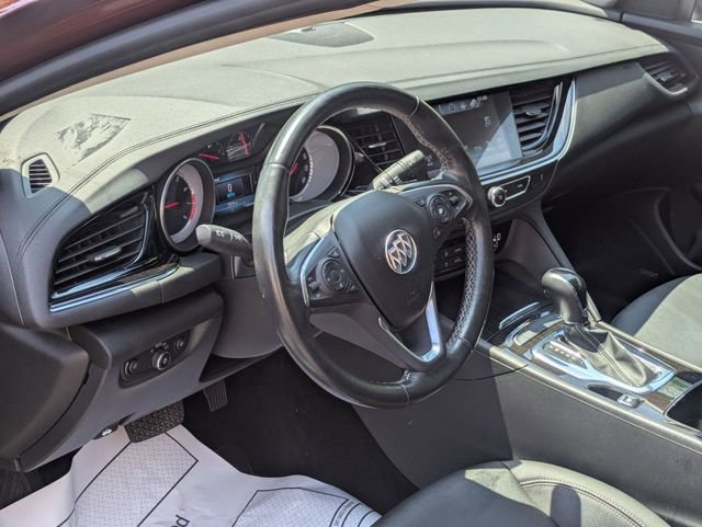 Used 2018 Buick Regal Essence w/ Driver Confidence Package #1 AWD/4WD image 14