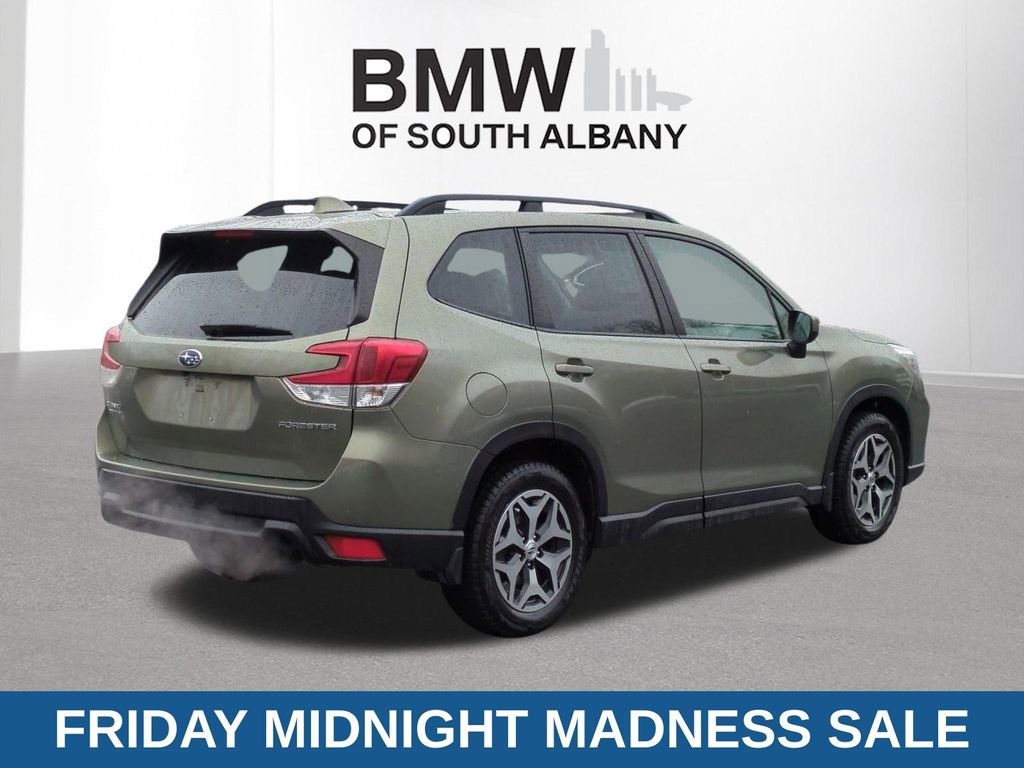 Used 2020 Subaru Forester Premium image 4