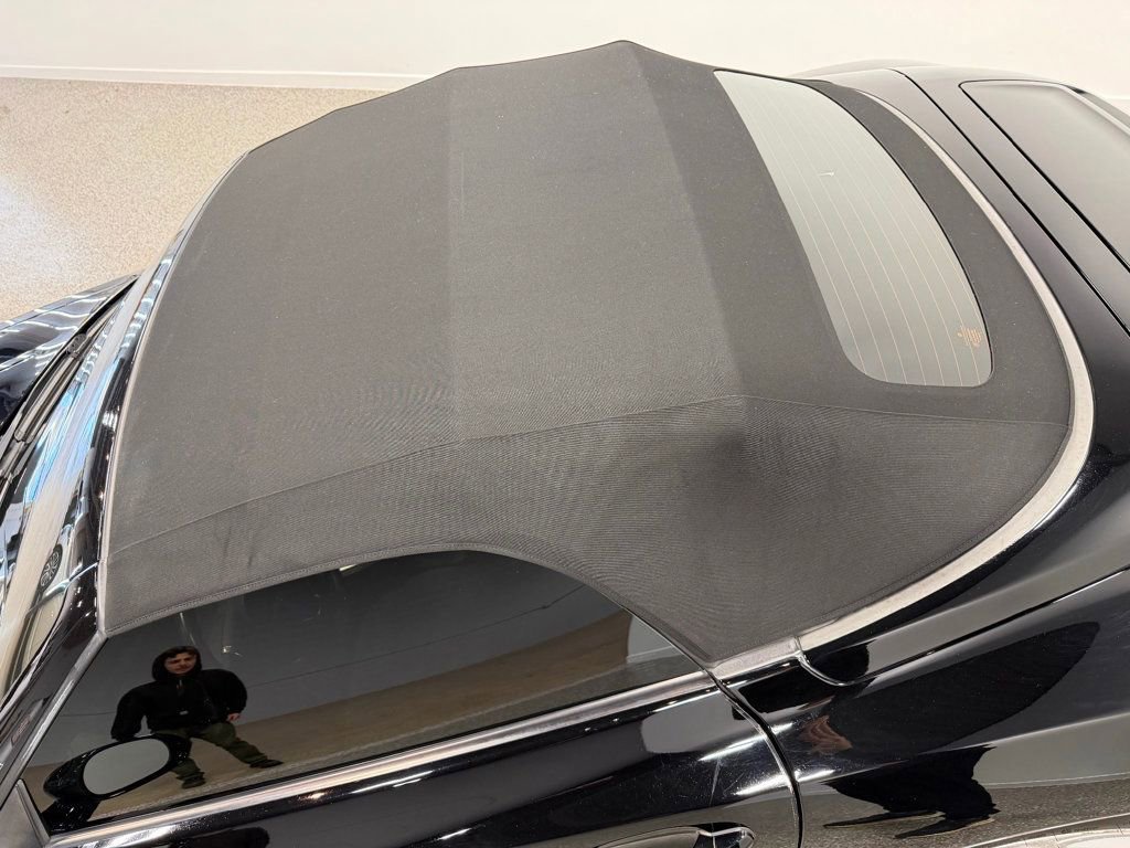 Used 2005 Chrysler Crossfire Convertible image 7