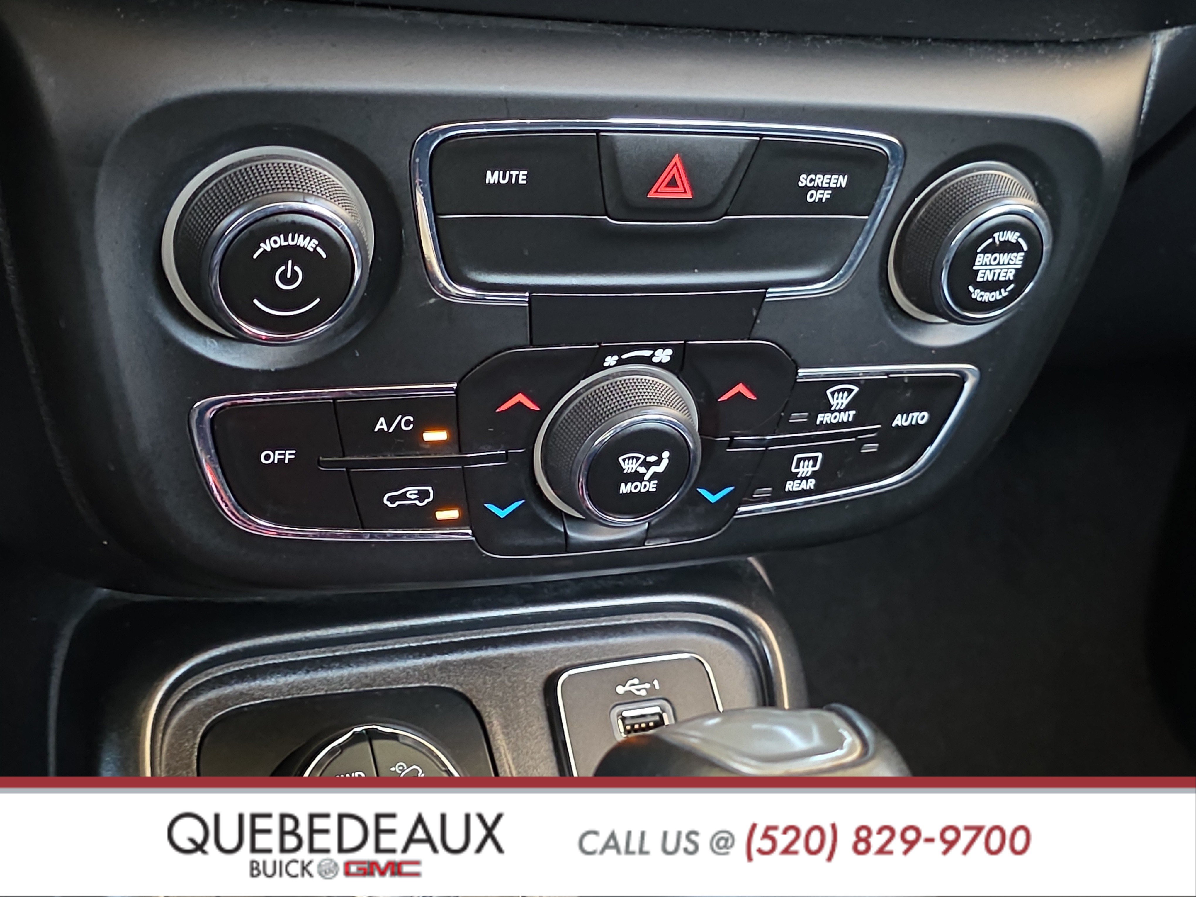 Used 2020 Jeep Compass Trailhawk AWD/4WD image 18