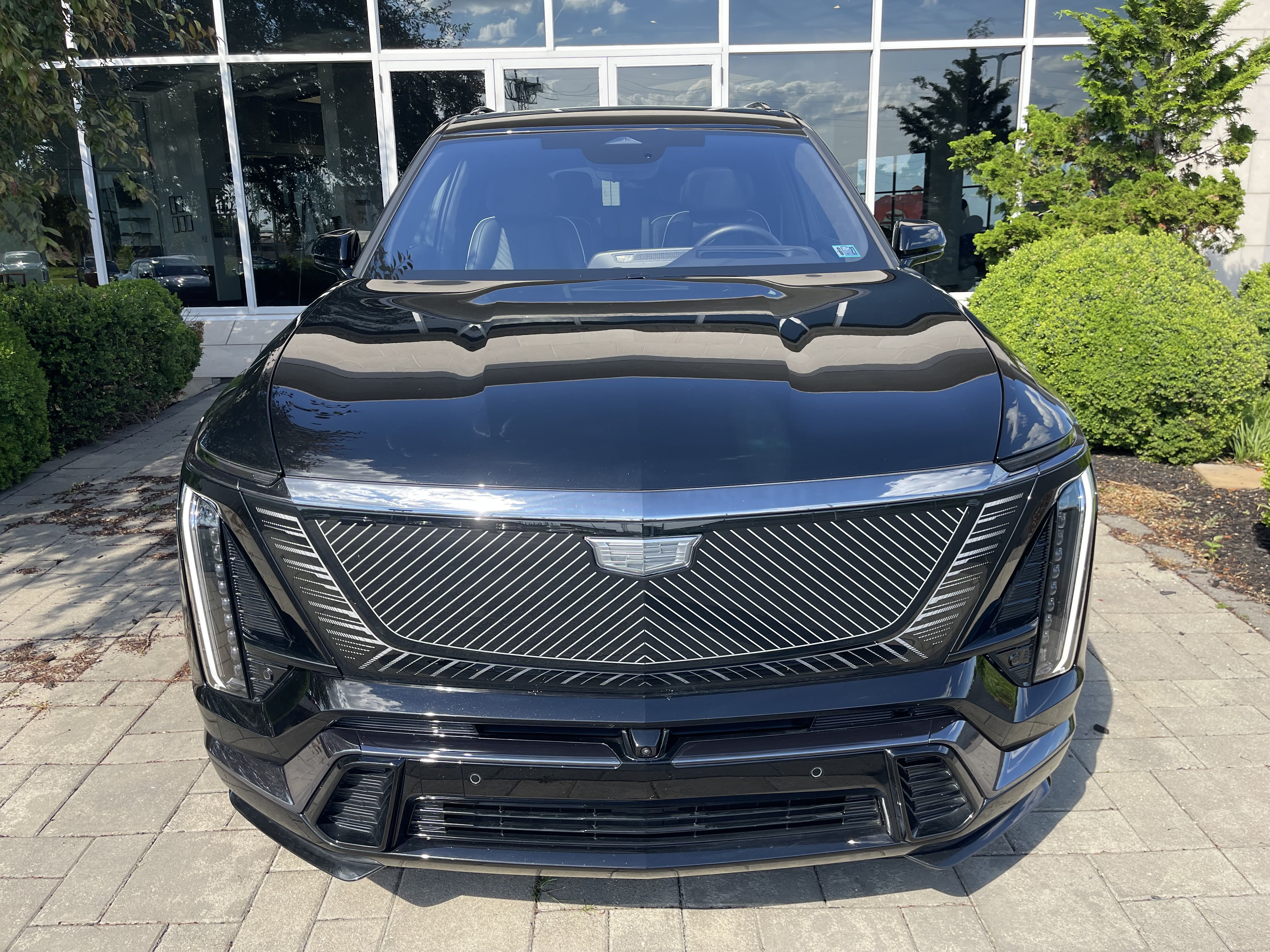 Used 2026 Cadillac Vistiq Platinum w/ LPO, Floor Liner Package AWD/4WD image 3