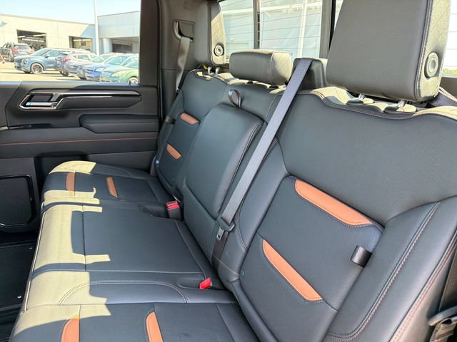 Used 2025 GMC Sierra 2500 AT4 w/ AT4 Premium Plus Package AWD/4WD image 22