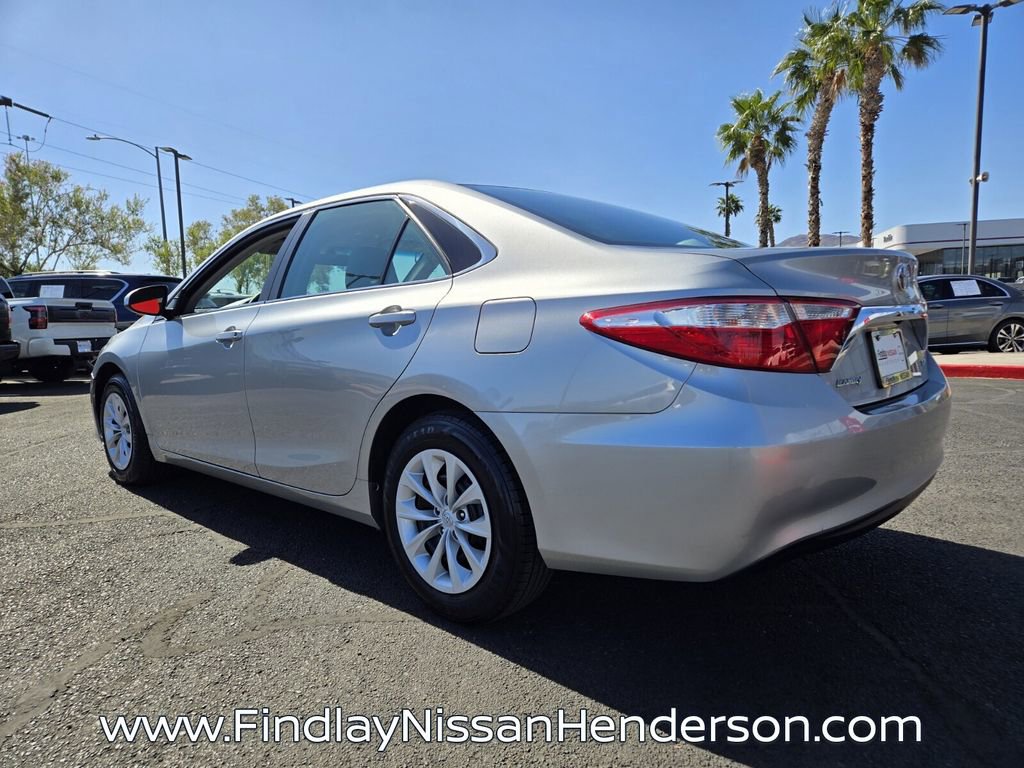 Used 2015 Toyota Camry LE FWD image 4