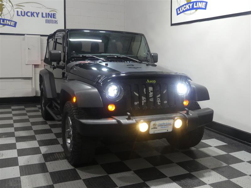 Used 2011 Jeep Wrangler Rubicon w/ Call of Duty Group image 5