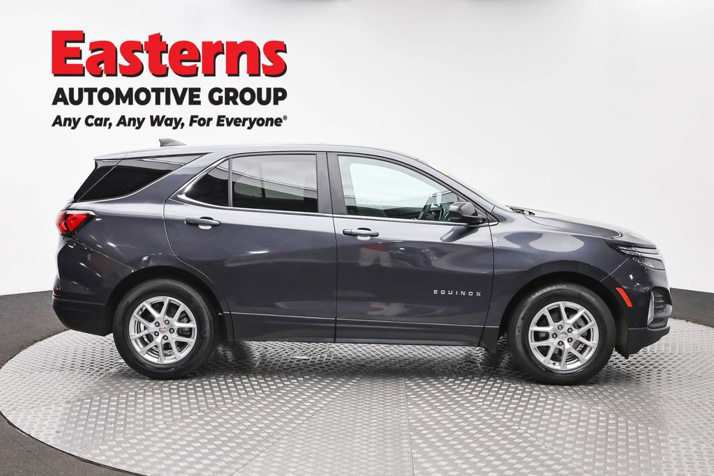 Used 2022 Chevrolet Equinox LT FWD image 4