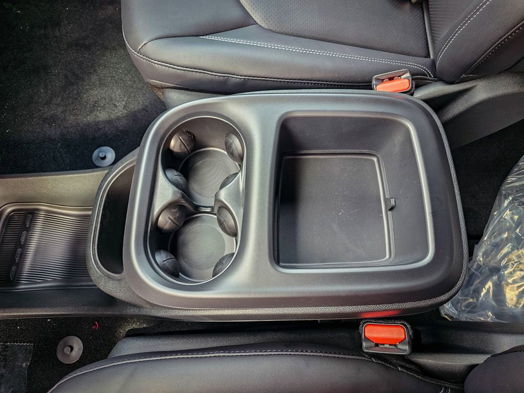 New 2026 Chrysler Pacifica Select image 30