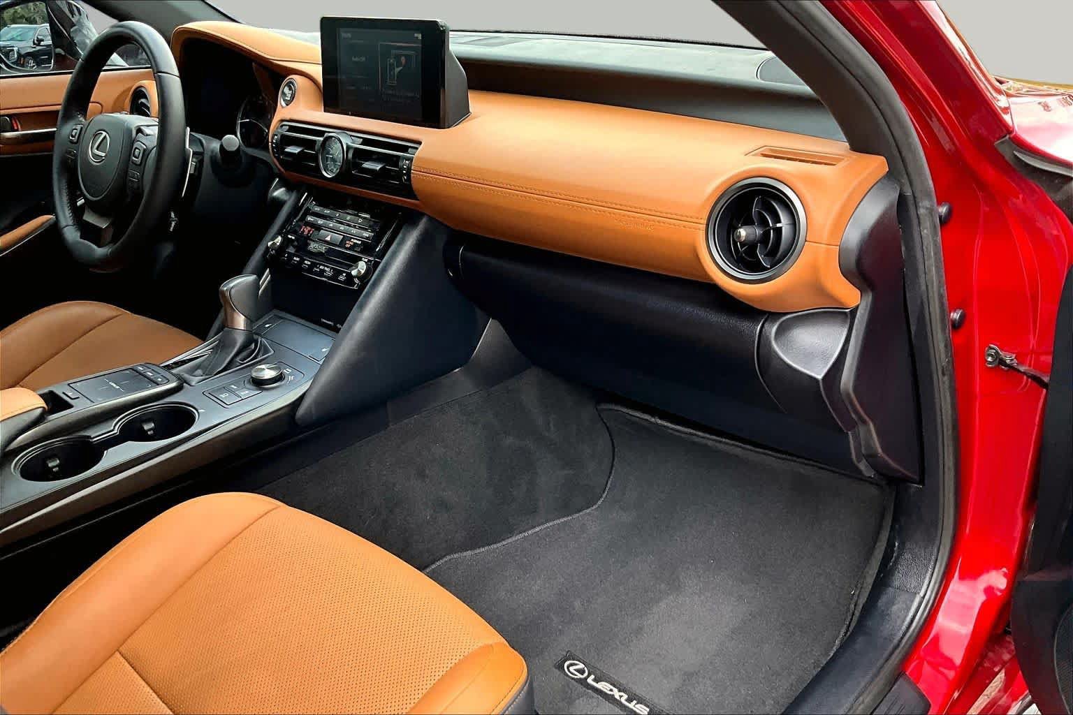 Used 2024 Lexus IS 350 F Sport RWD image 19