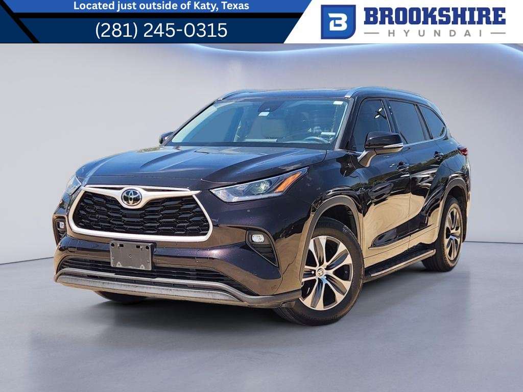 Used 2021 Toyota Highlander XLE
