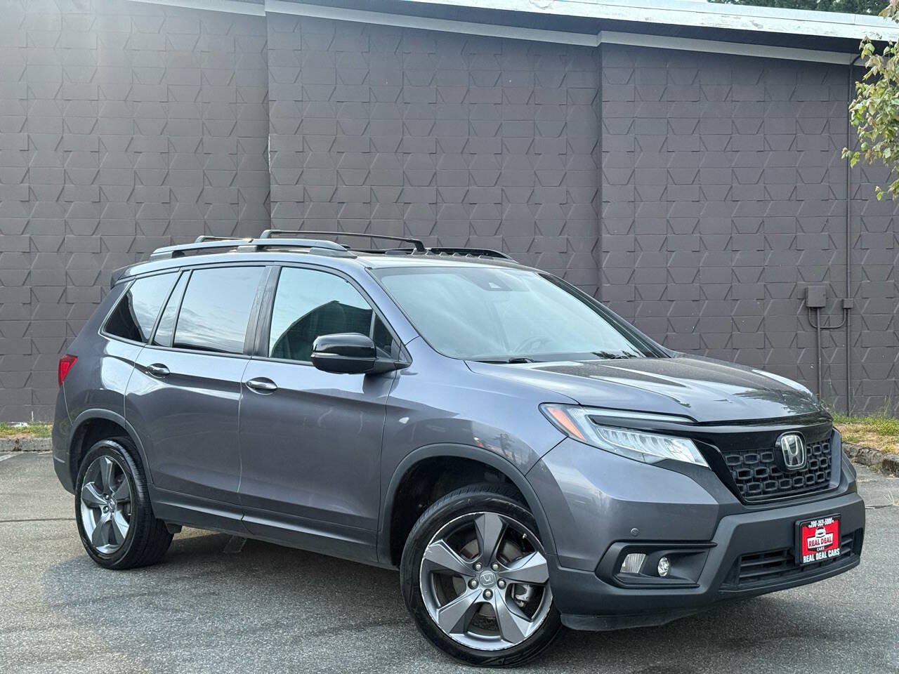 Used 2020 Honda Passport Touring image 2