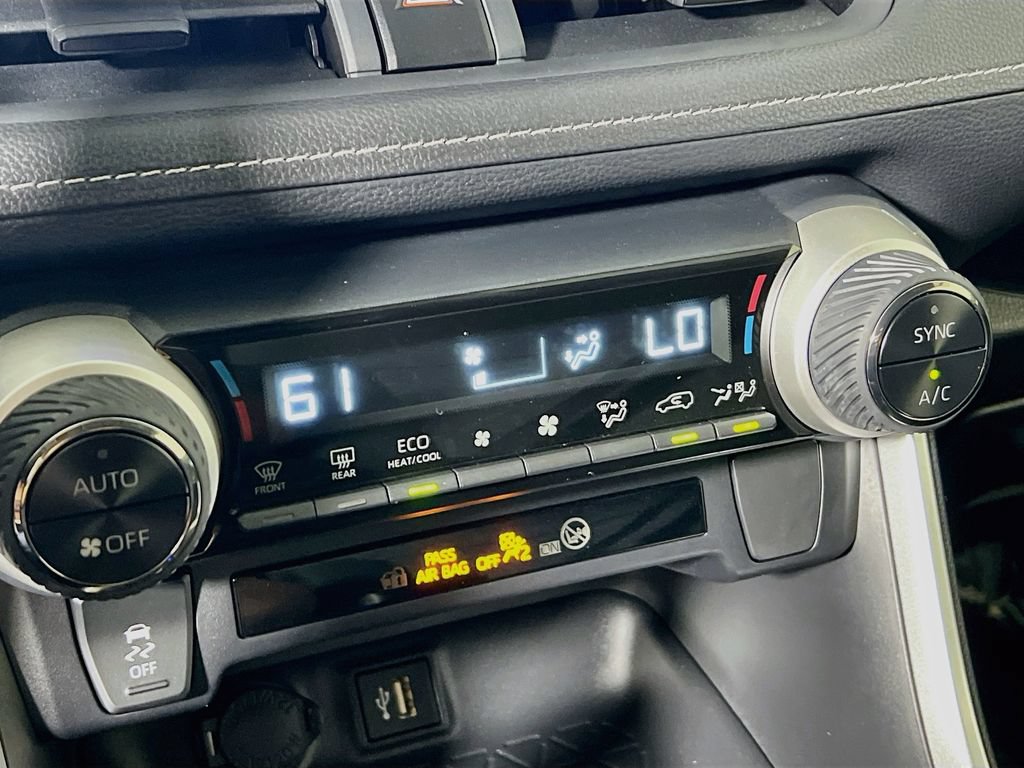 Certified 2025 Toyota RAV4 XLE AWD/4WD image 14