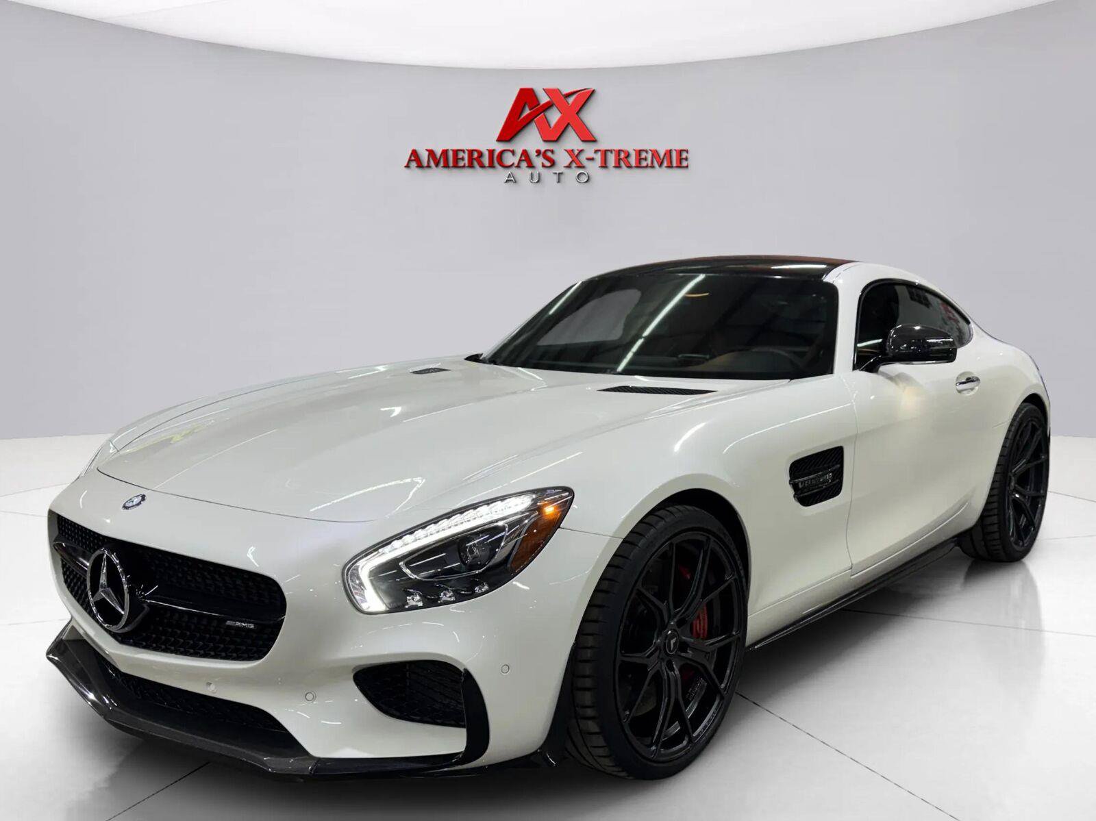 Used 2016 Mercedes-Benz AMG GT S image 2