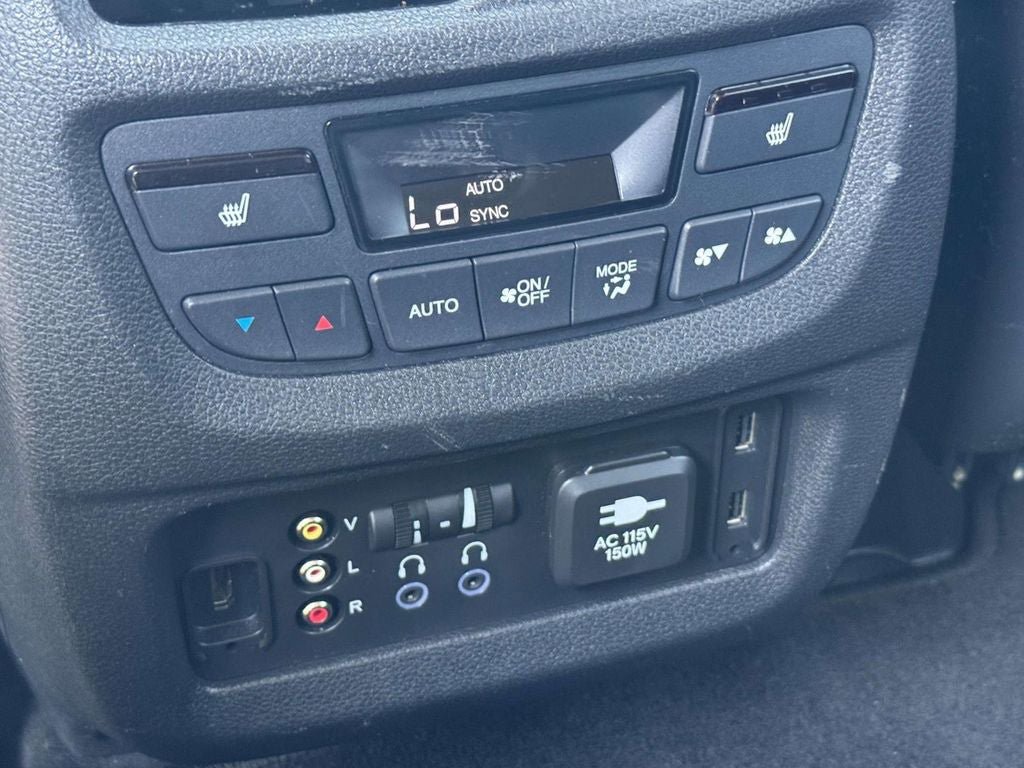 Used 2017 Honda Pilot Elite image 34