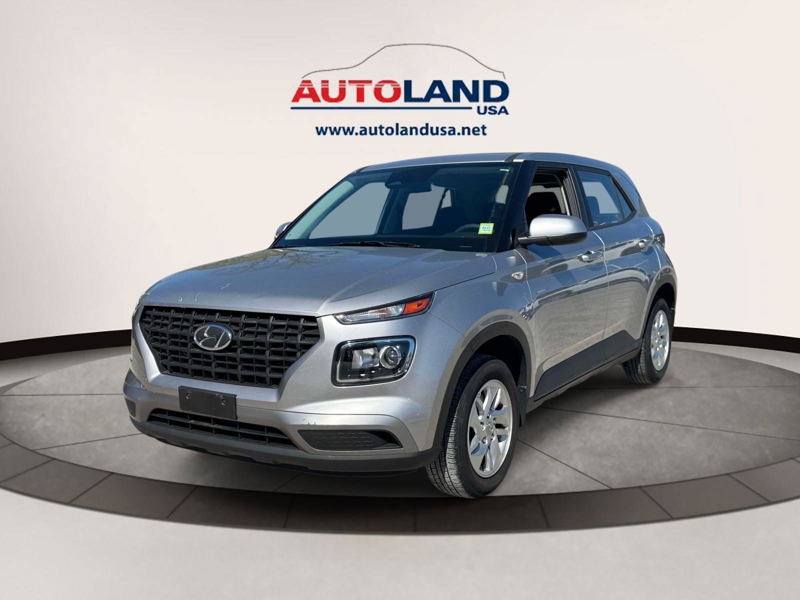 Used 2024 Hyundai Venue SE