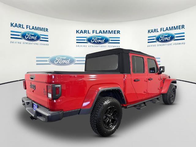 Used 2021 Jeep Gladiator Willys AWD/4WD image 4