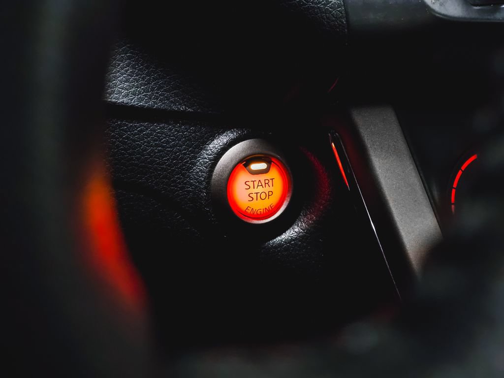 Used 2015 Nissan Sentra SV w/ Cold Weather Package FWD image 27