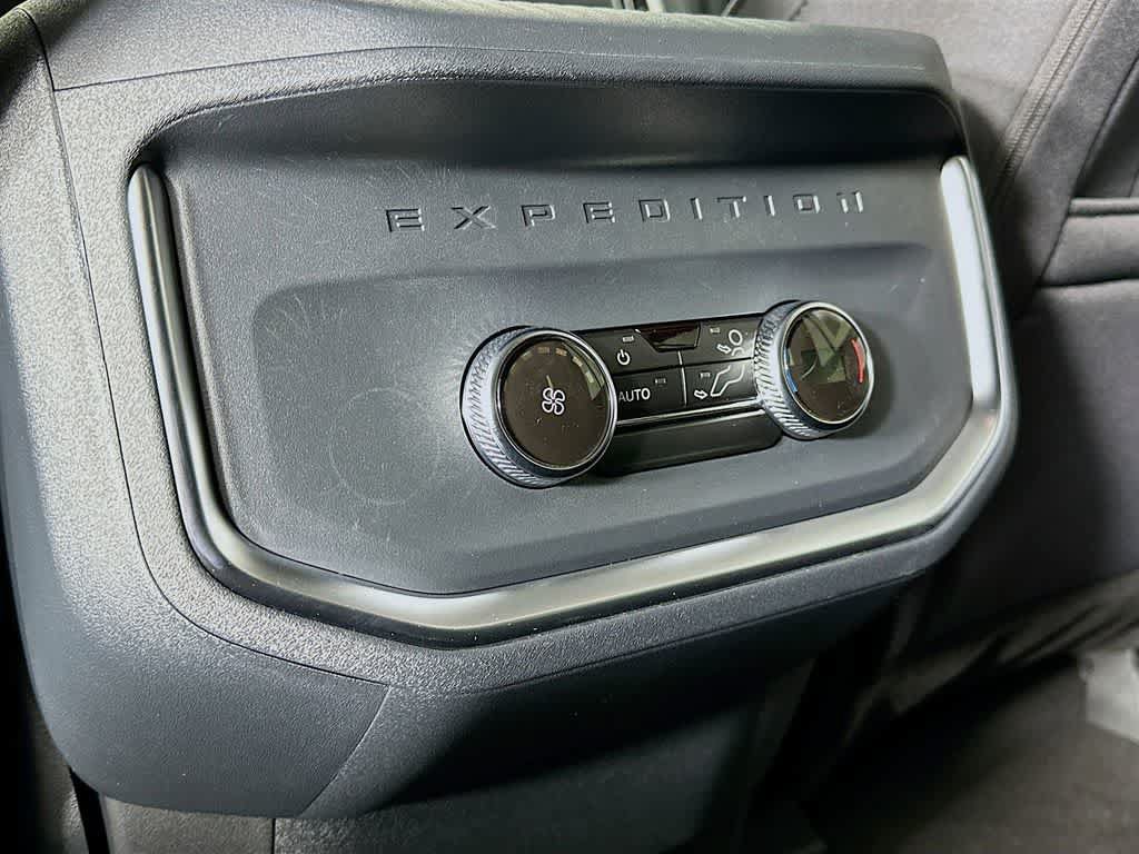 New 2025 Ford Expedition Active RWD image 13
