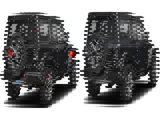 Used 2025 Jeep Wrangler Sahara image 3