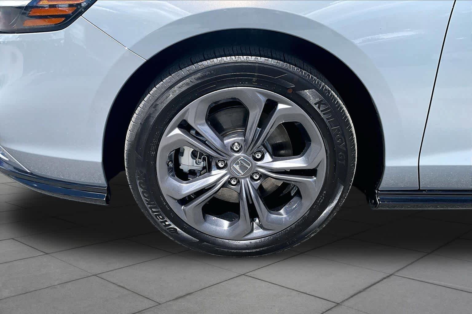 Used 2026 Honda Accord EX-L image 11
