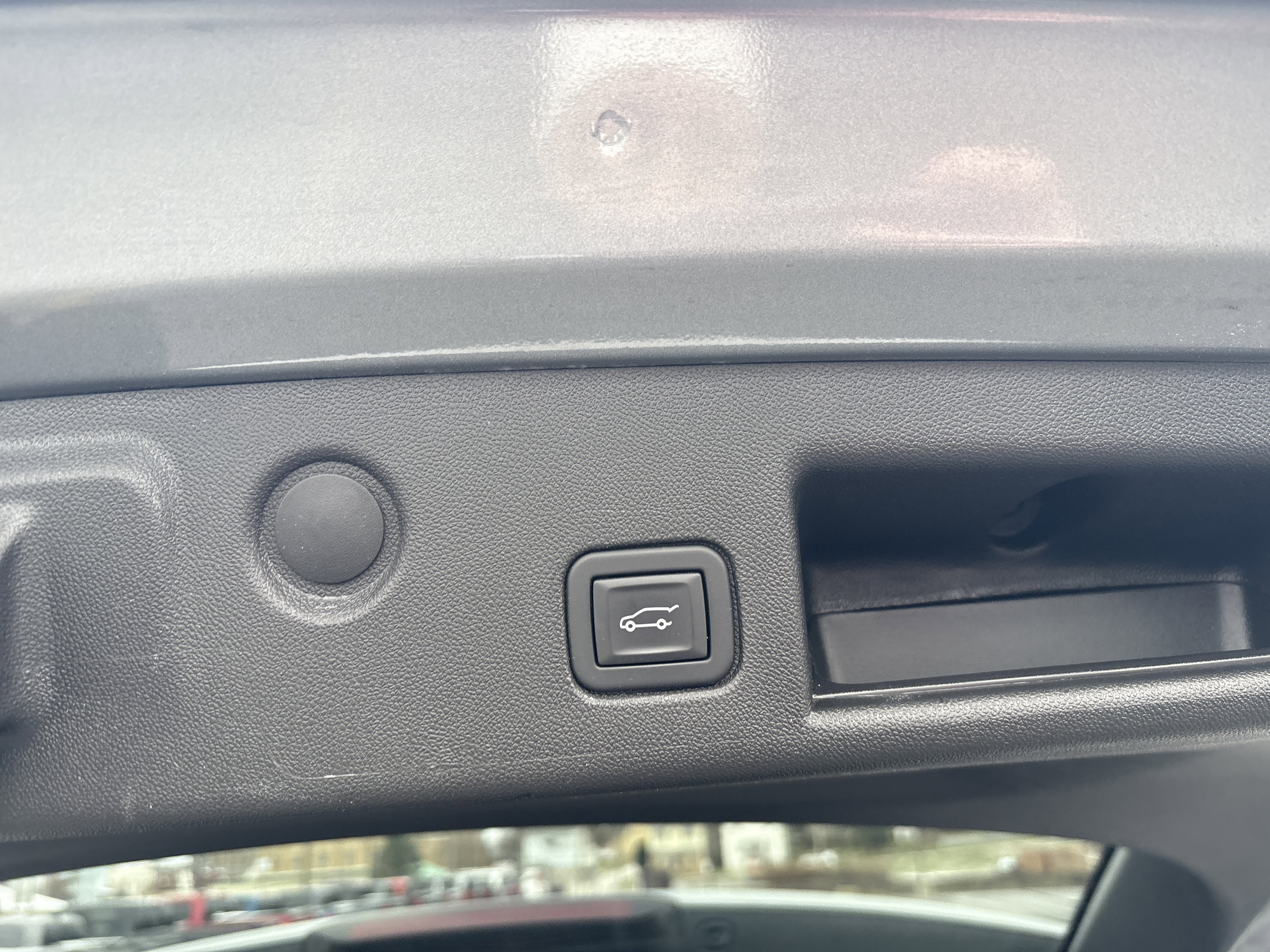 Used 2024 Chevrolet Equinox LT image 32