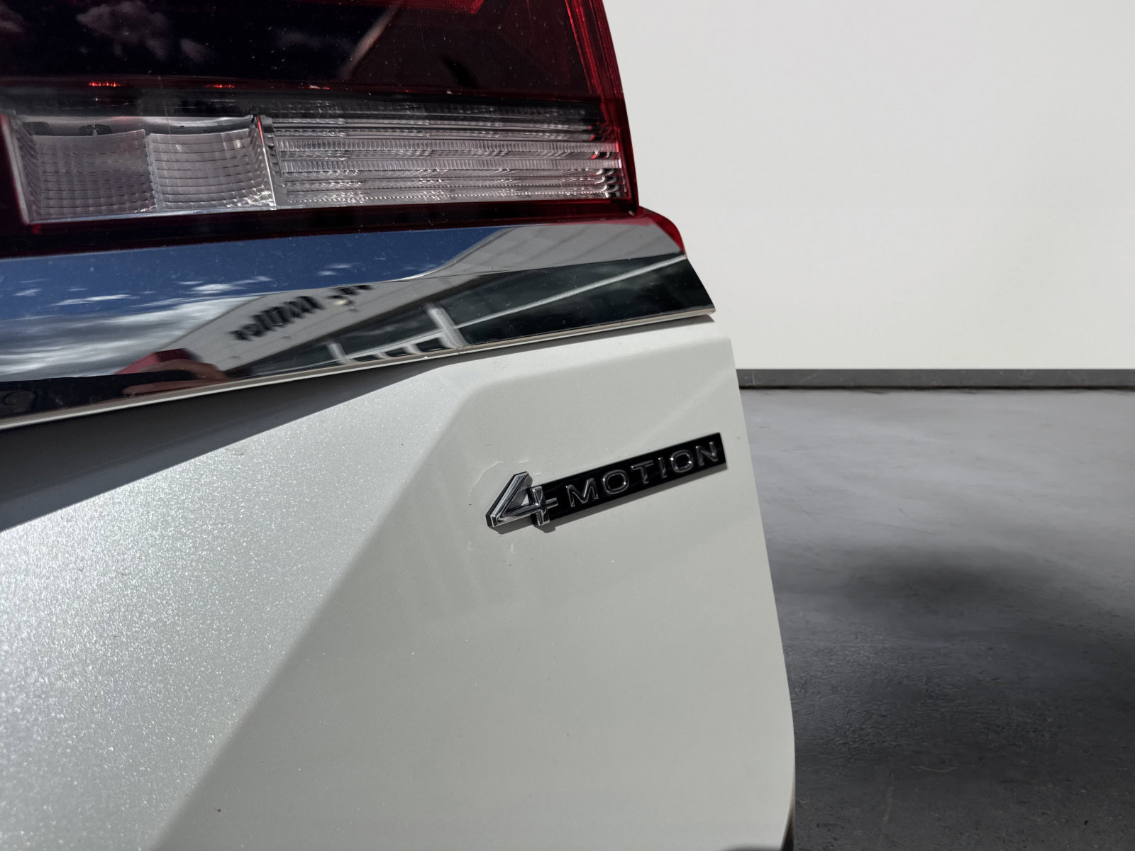 New 2026 Volkswagen Atlas SEL Premium R-Line image 7