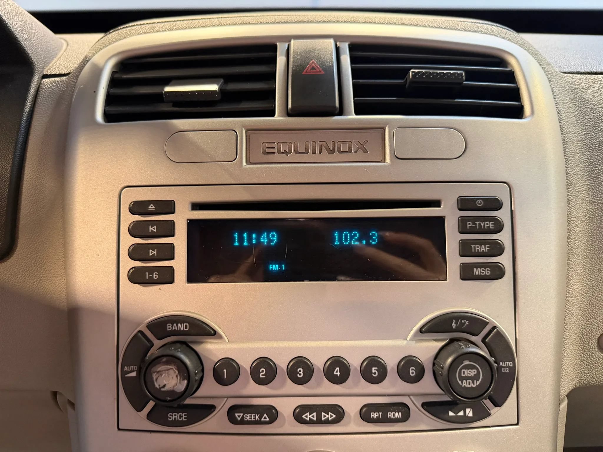 Used 2005 Chevrolet Equinox LS w/ Preferred Equipment Group AWD/4WD image 15