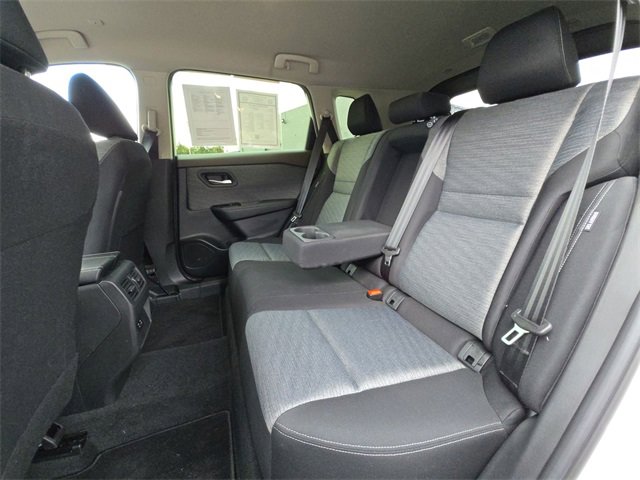 Certified 2023 Nissan Rogue SV image 21