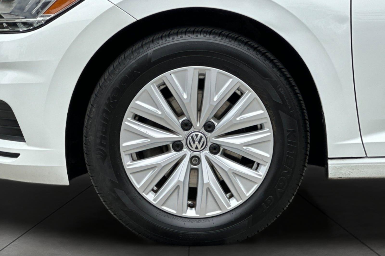 Used 2019 Volkswagen Jetta S w/ Driver Assistance Package FWD image 23
