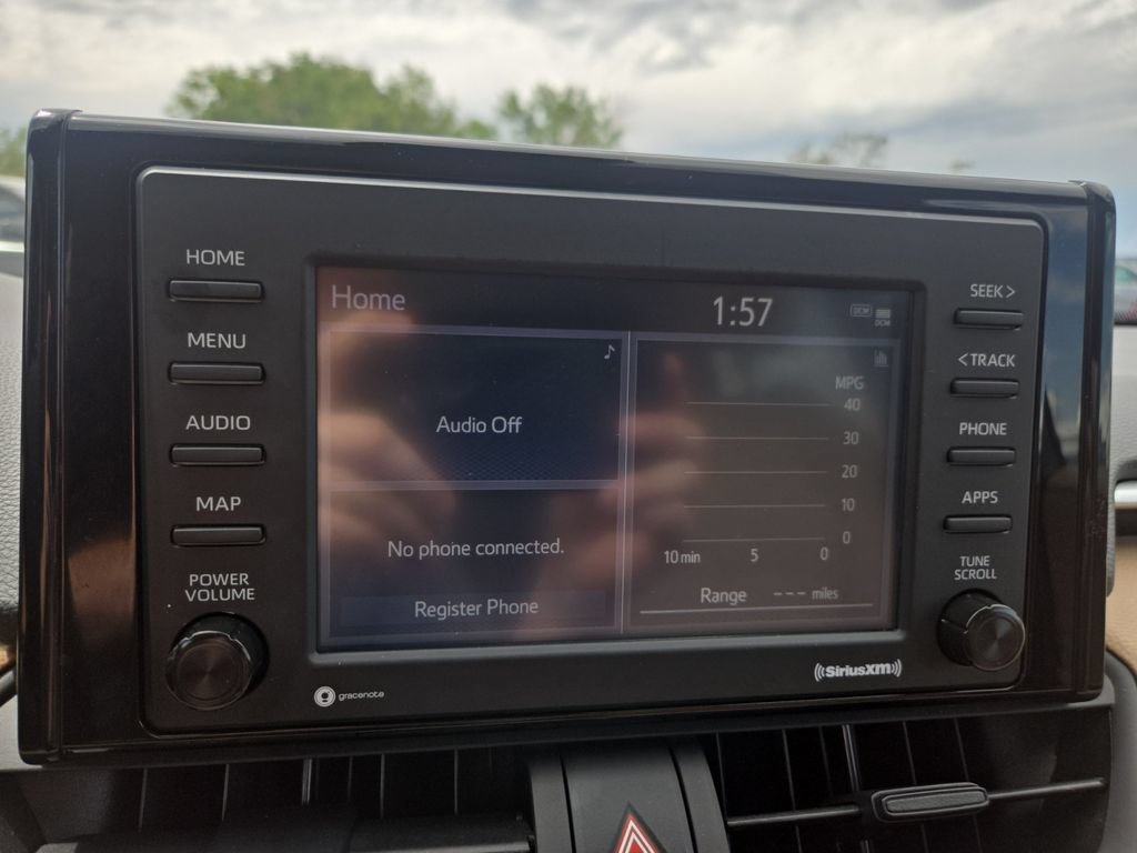 Used 2022 Toyota RAV4 LE AWD/4WD image 21