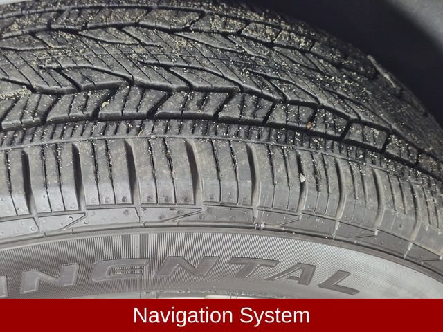 Used 2025 GMC Acadia Denali FWD image 9