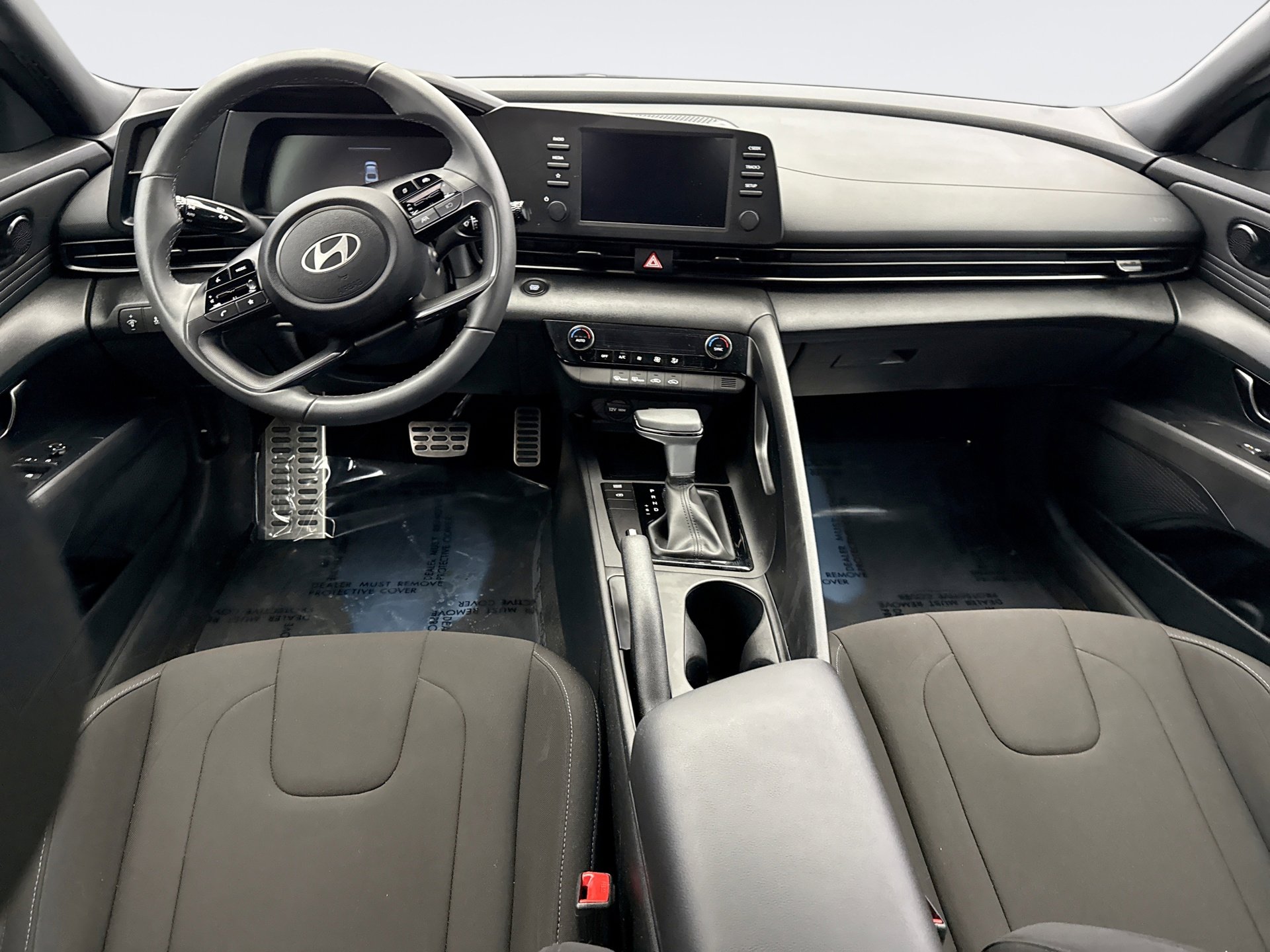 Used 2025 Hyundai Elantra Sport image 14