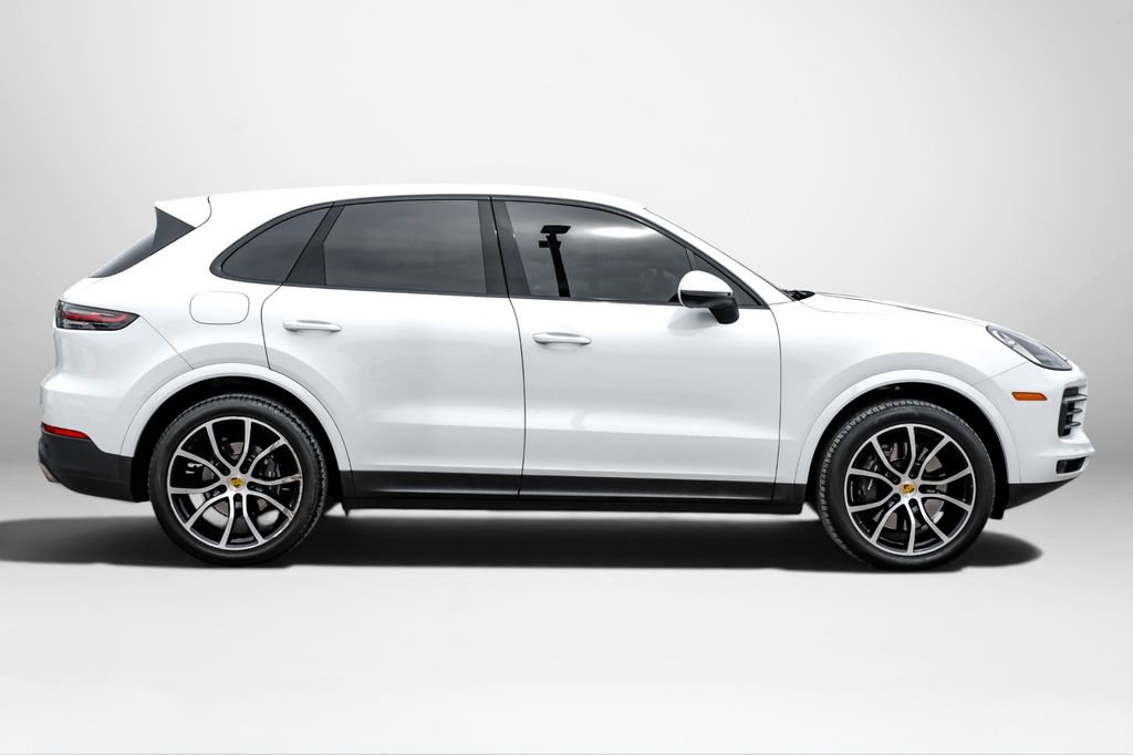 Used 2021 Porsche Cayenne AWD/4WD image 5
