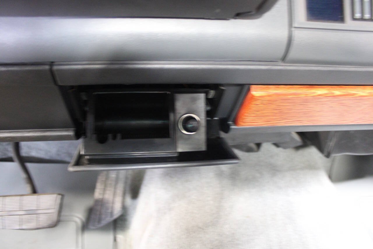 Used 1990 Chevrolet Silverado 1500 2WD Regular Cab image 35