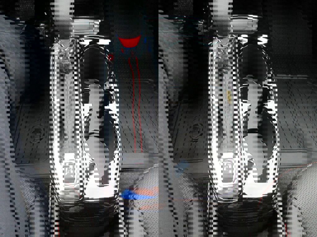 New 2026 Chevrolet Trax RS w/ Sunroof Package FWD image 28