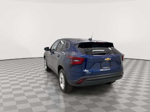 Certified 2024 Chevrolet Trax LS w/ LS Convenience Package FWD image 9