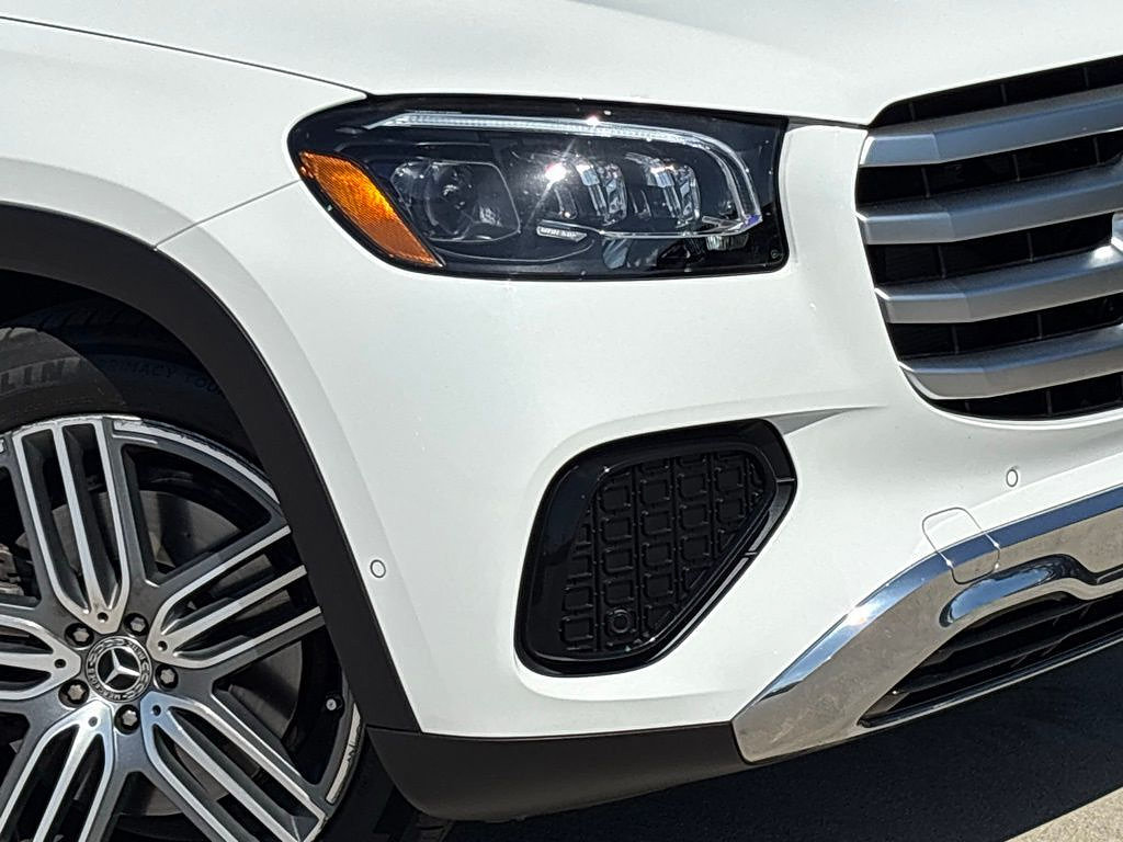 Used 2025 Mercedes-Benz GLS 450 4MATIC image 7
