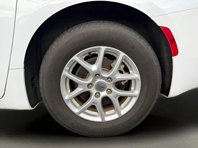 Used 2022 Chrysler Voyager LX FWD image 38