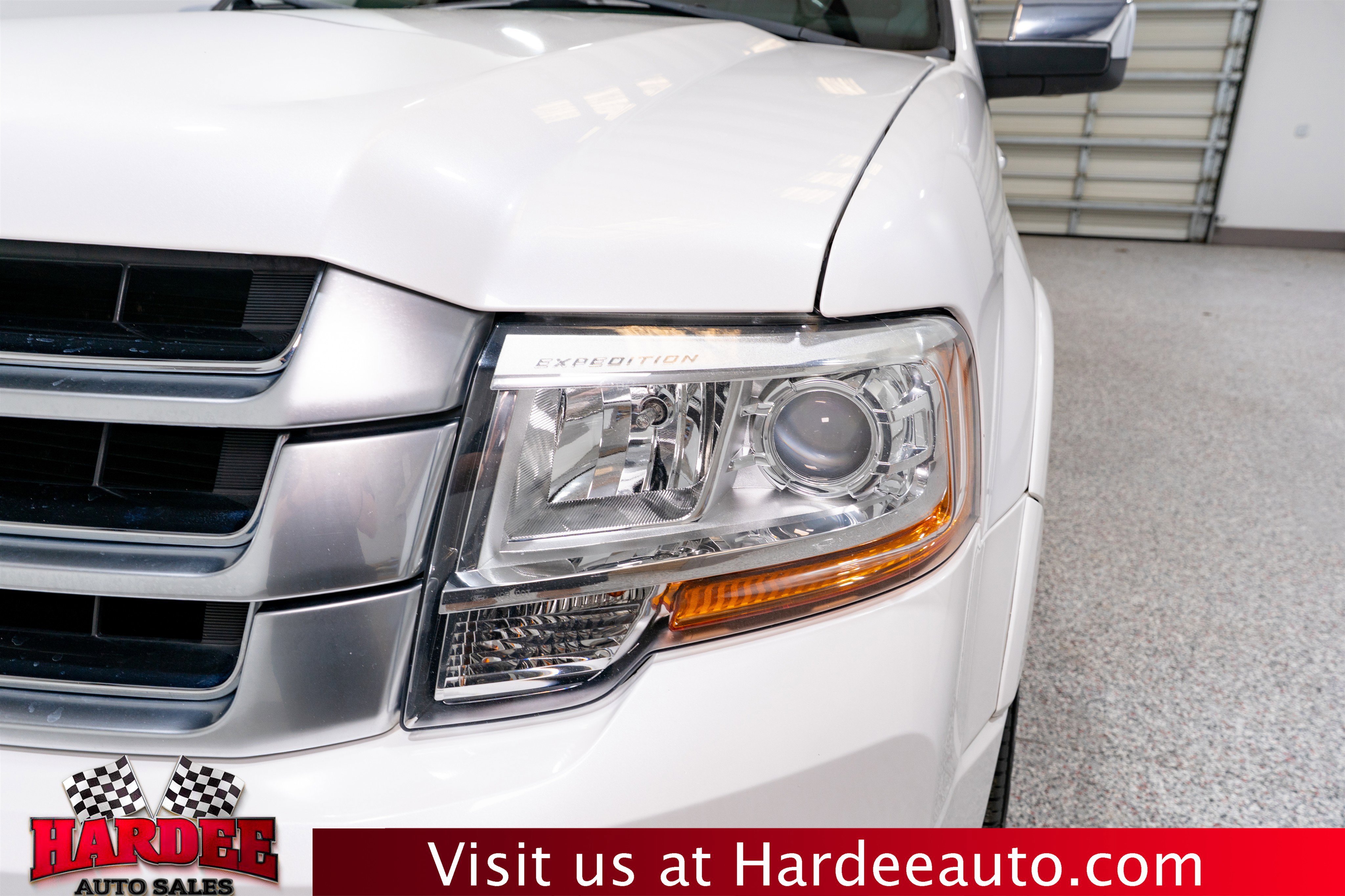 Used 2016 Ford Expedition EL Platinum image 8