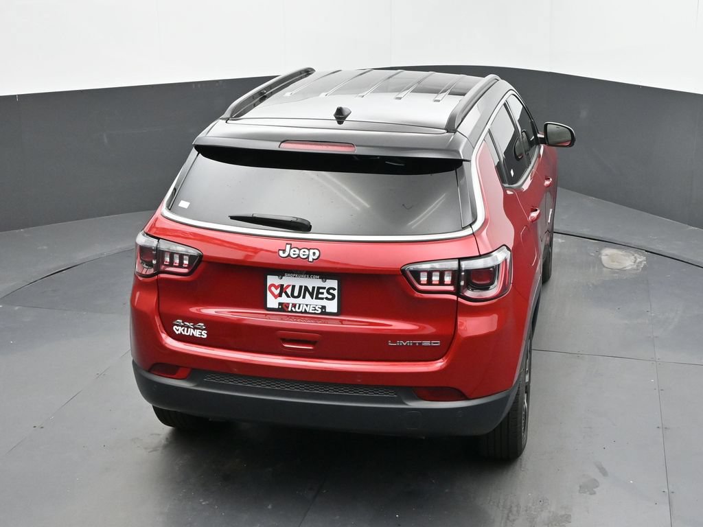 Used 2025 Jeep Compass Limited AWD/4WD image 33