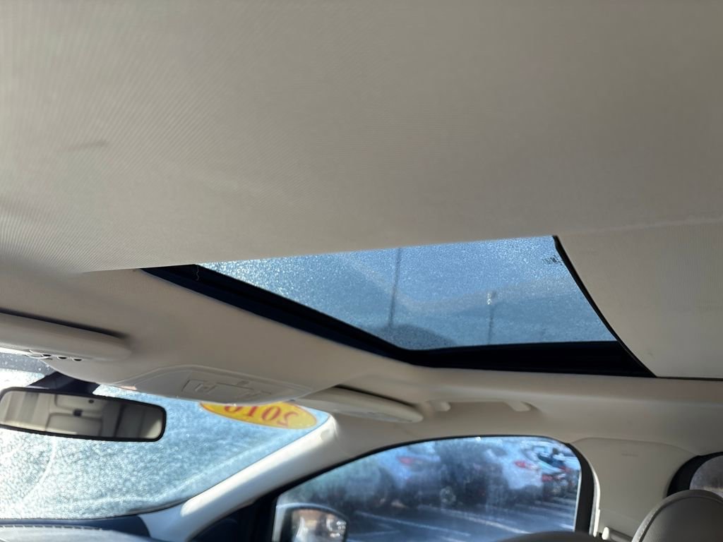 Used 2016 Ford Escape Titanium image 12