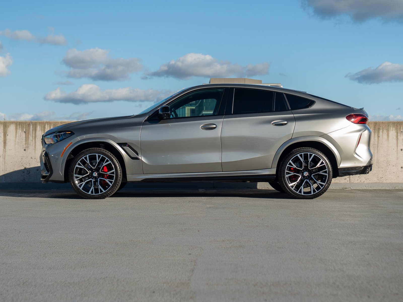 Used 2022 BMW X6 M w/ Competition Package AWD/4WD image 4