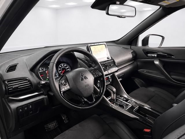 Used 2025 Mitsubishi Eclipse Cross AWD image 16