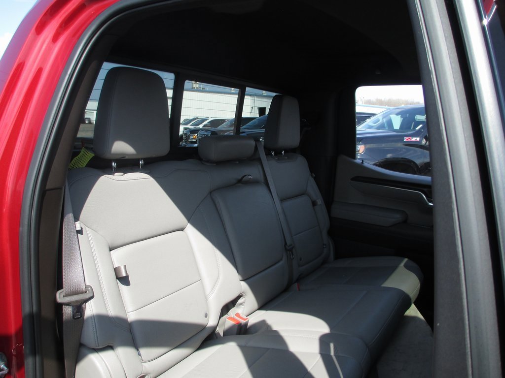 Used 2023 GMC Sierra 1500 SLT image 23