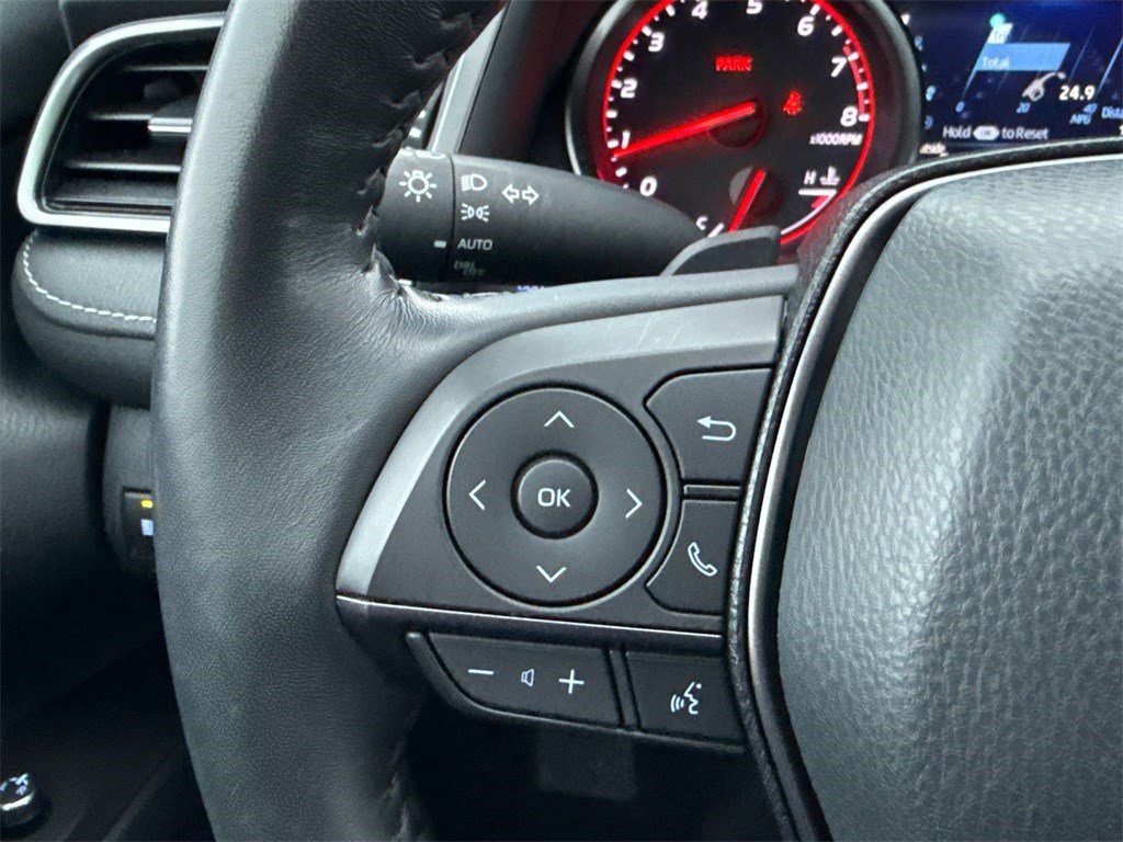 Used 2022 Toyota Camry XSE image 21