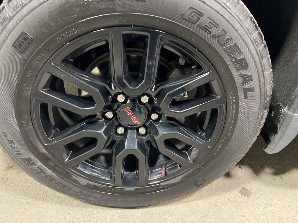 Used 2021 GMC Sierra 1500 Elevation image 39