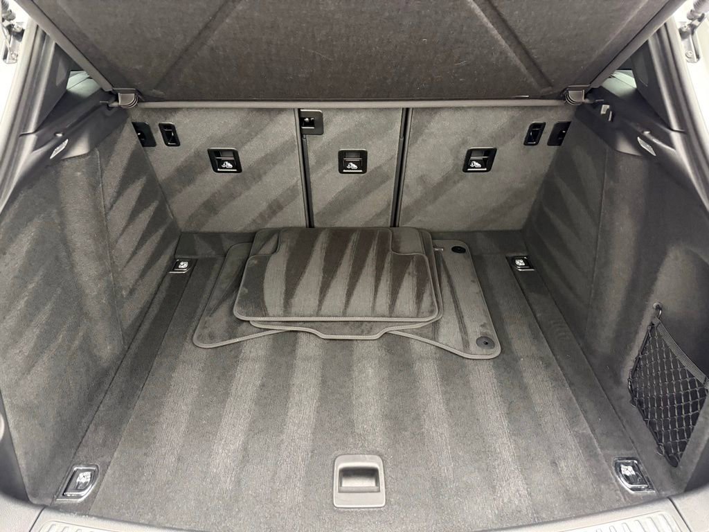 Used 2024 Porsche Macan image 27