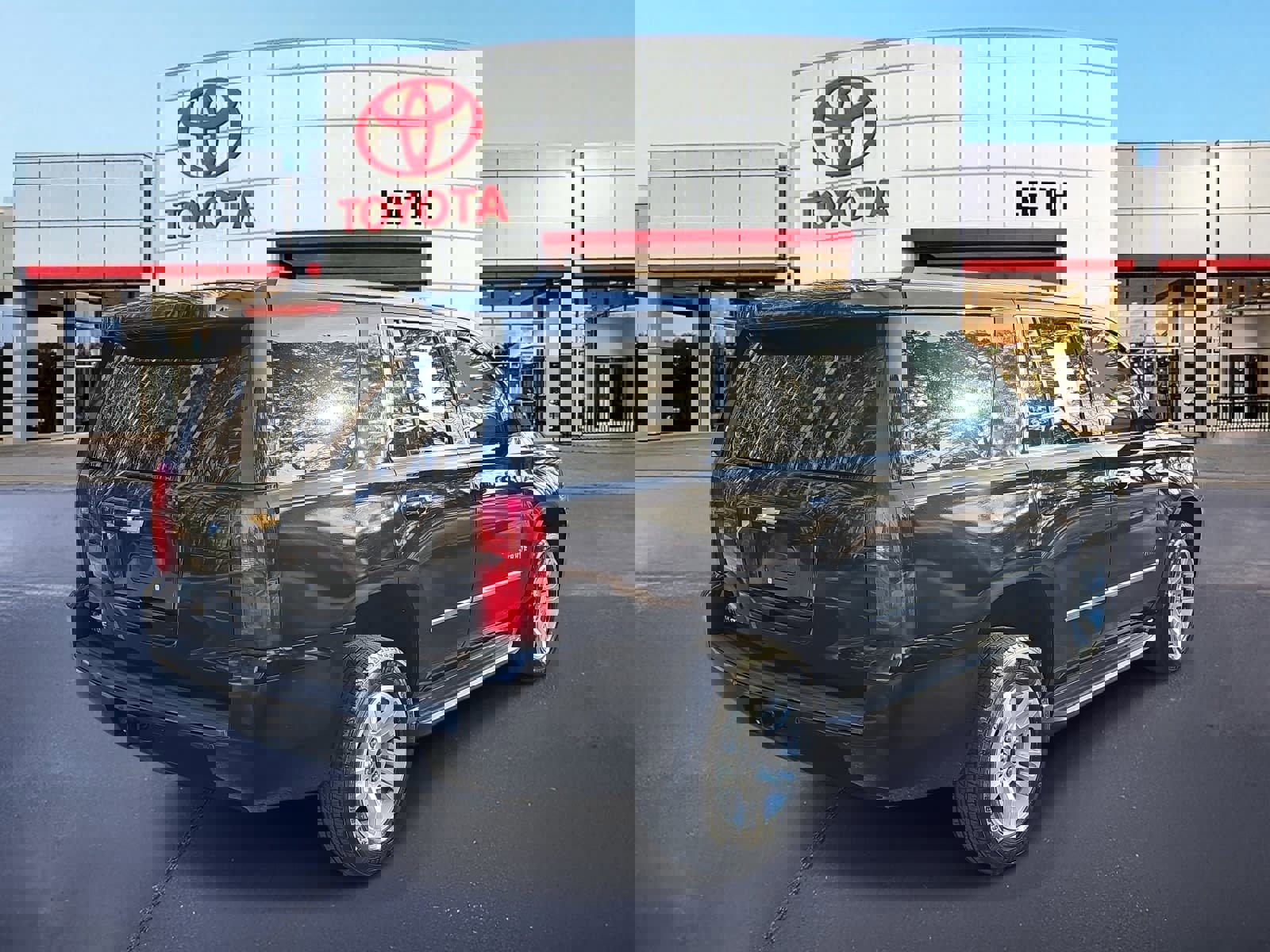 Used 2019 Chevrolet Tahoe LT image 5