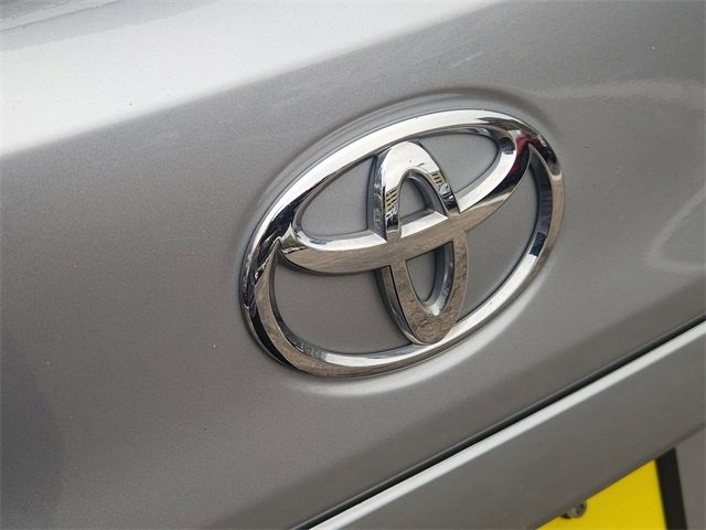 Used 2023 Toyota Corolla Cross XLE image 30
